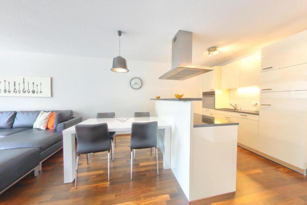 Relax And Recharge By The Lake! Modern Morges Apartments, Ap26 Exterior photo